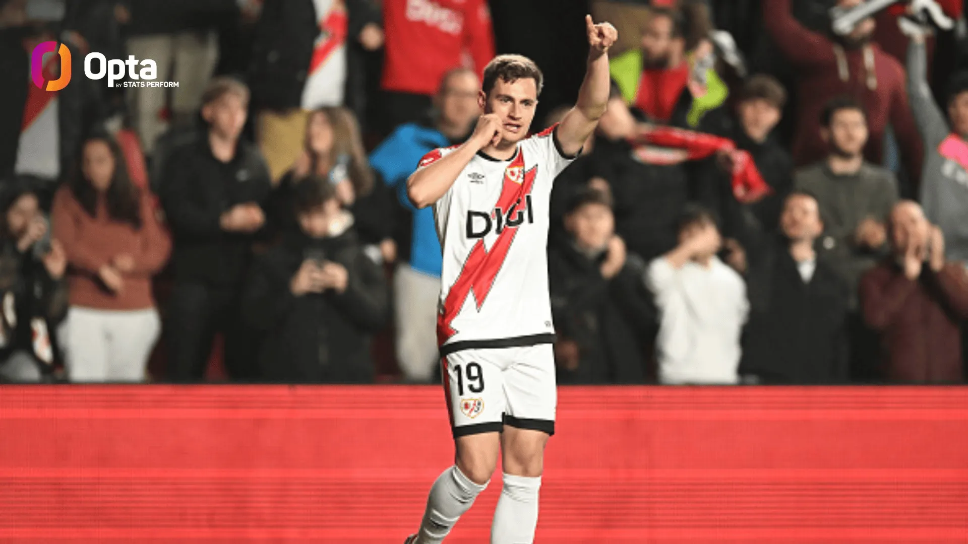 爱游戏-梅开二度！德弗鲁托斯成巴列卡诺近7年西甲首位进球上双球员